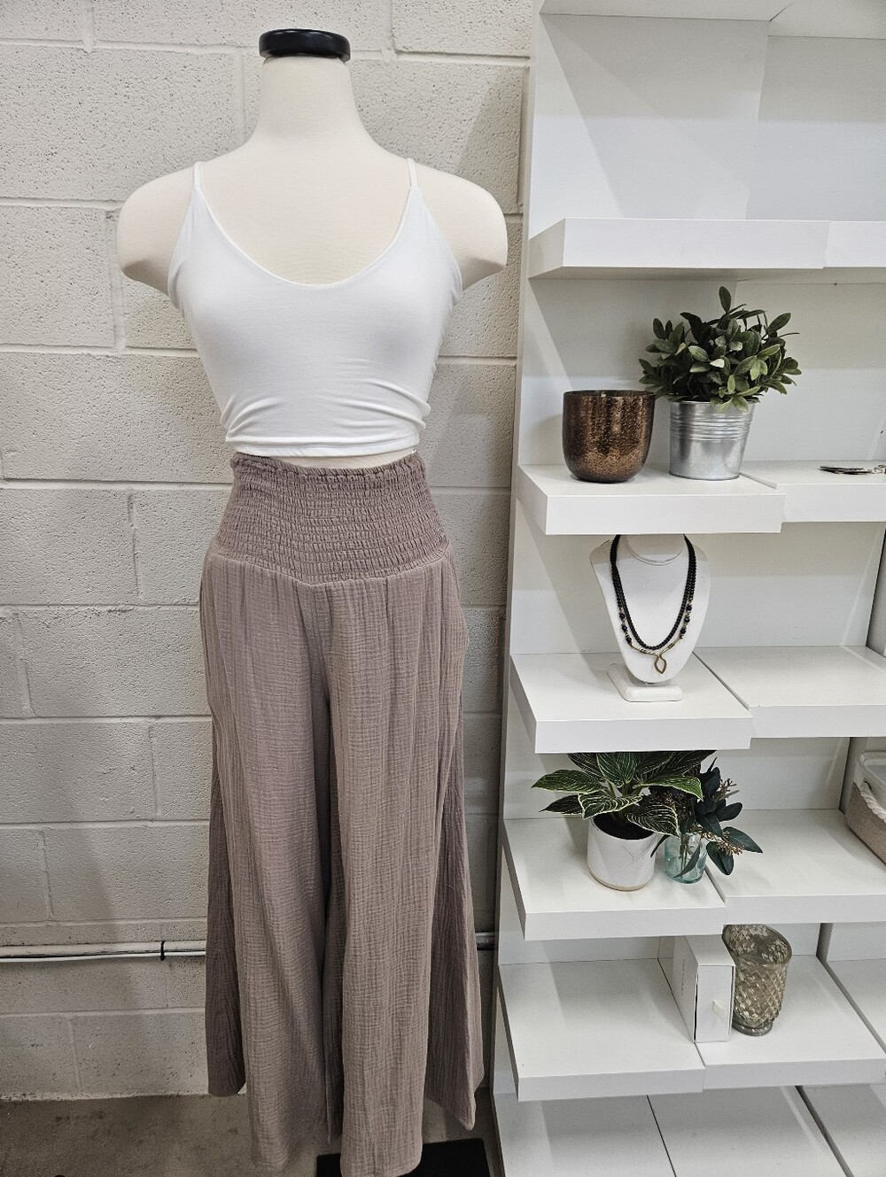 Crinkle Gauze Pull on Pant